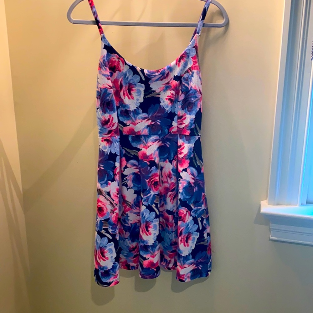 ✅AQUA brand DRESS. FLORAL. Thin straps.